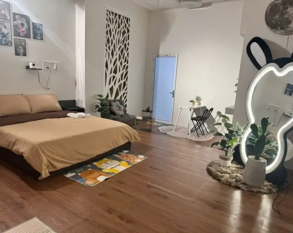 Bedroom 6 